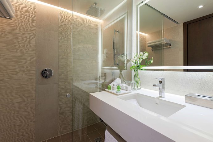 Imagen de la habitación del Hotel Avani Cancún Airport. Foto 7