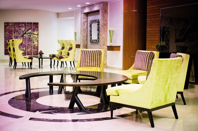 Imagen de los interiores del Hotel Avani Deira Dubai. Foto 12