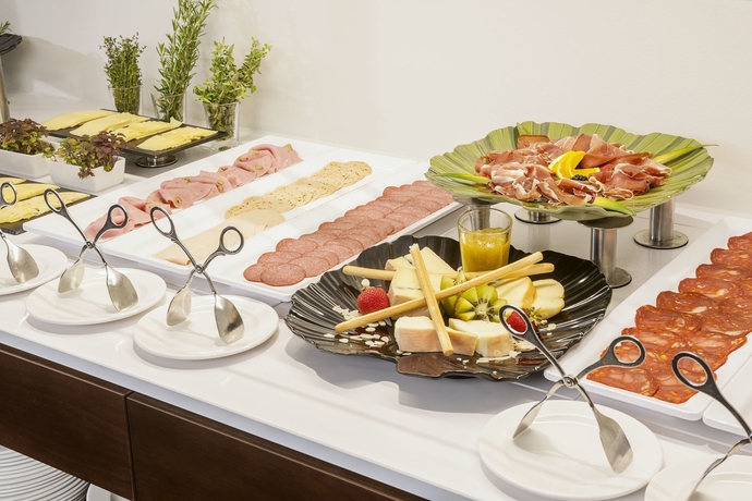 Imagen del bar/restaurante del Hotel Avani Frankfurt City. Foto 2