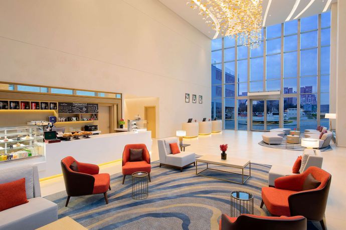 Imagen de los interiores del Hotel Avani Ibn Battuta Dubai. Foto 19