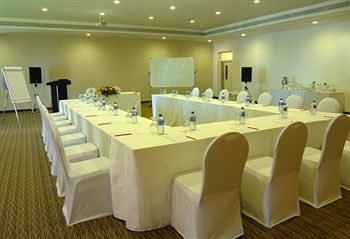 Imagen de los interiores del Hotel Avani Kalutara Resort. Foto 14