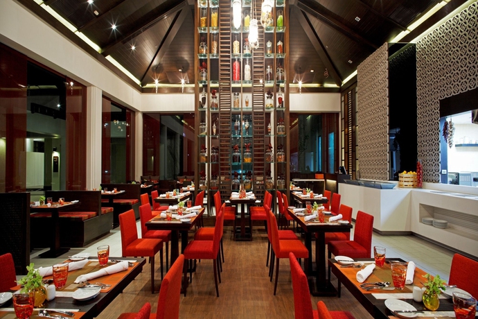 Imagen del bar/restaurante del Hotel Avani Khon Kaen and Convention Centre. Foto 5