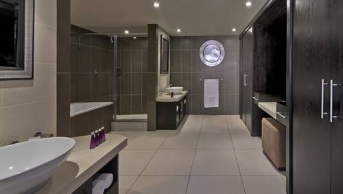 Imagen de la habitación del Hotel Avani Lesotho and Casino. Foto 7