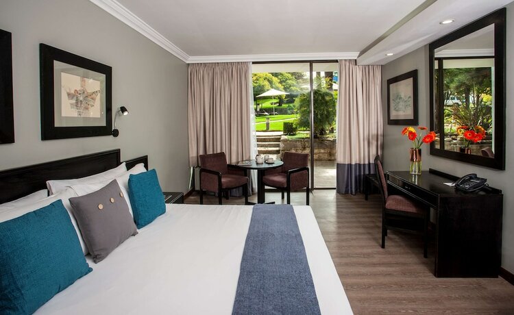 Imagen de la habitación del Hotel Avani Maseru. Foto 20