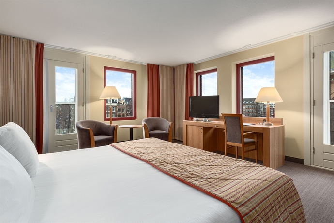 Imagen de la habitación del Hotel Avani Museum Quarter Amsterdam. Foto 9