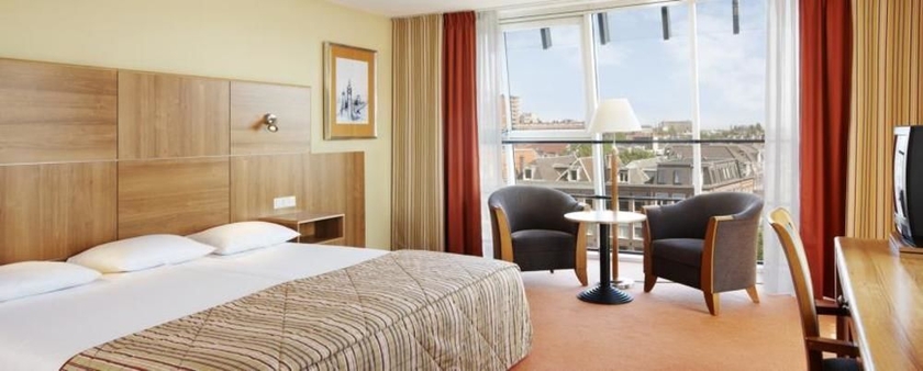 Imagen de la habitación del Hotel Avani Museum Quarter Amsterdam. Foto 12