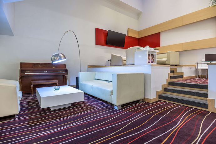 Imagen de los interiores del Hotel Avani Royal Zona T Bogot&aacute;. Foto 6