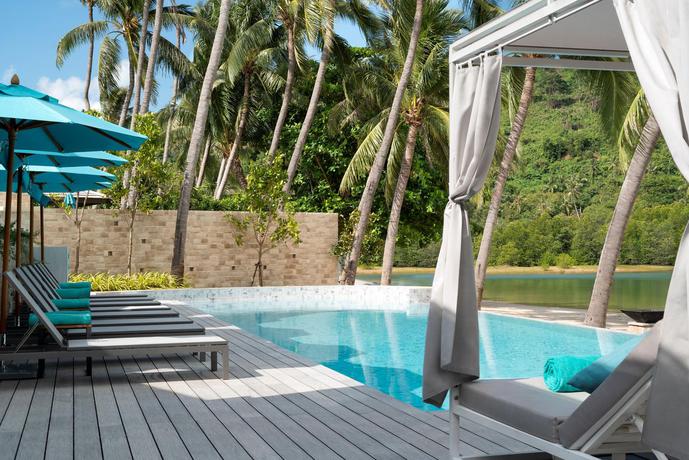 Imagen de la piscina del Hotel Avani+ Samui Resort. Foto 17