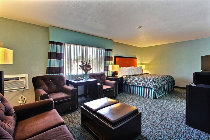 Imagen de la habitación del Hotel Avania Inn Of Santa Barbara. Foto 11