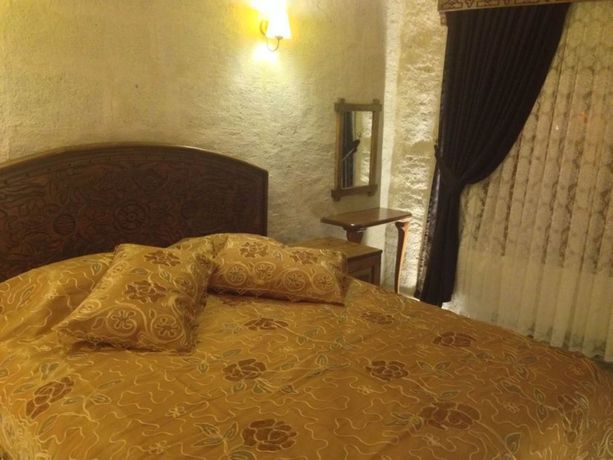 Imagen de los exteriores del Hotel Avanos Suites. Foto 15