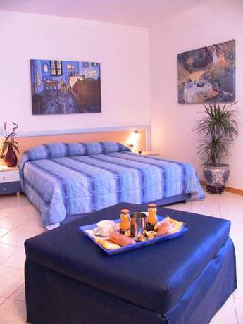 Imagen de la habitación del Hotel Avantgarde. Foto 6