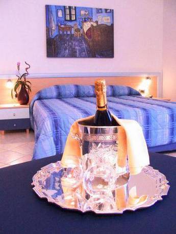 Imagen de la habitación del Hotel Avantgarde. Foto 13