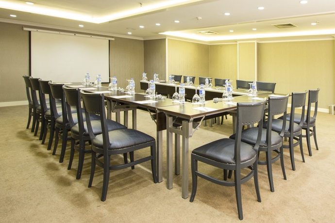 Imagen de los interiores del Hotel Avantgarde Urban Taksim. Foto 12