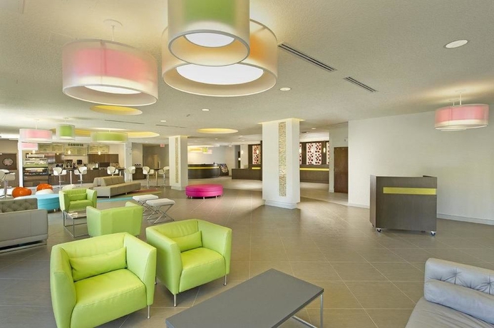 Imagen de los interiores del Hotel Avanti International Resort. Foto 5