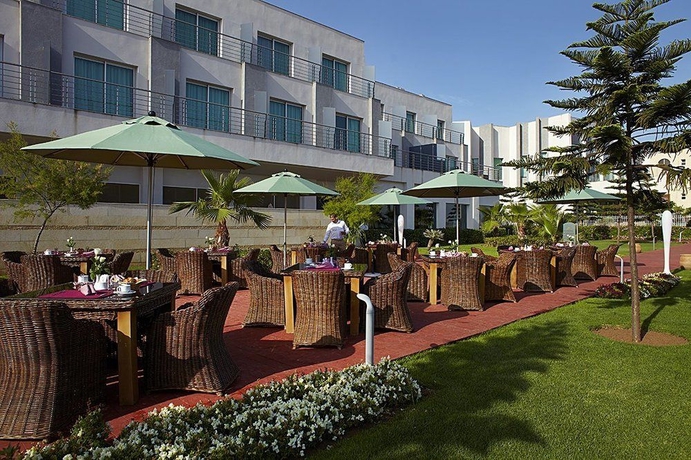 Imagen del bar/restaurante del Hotel Avanti Mohammedia. Foto 2