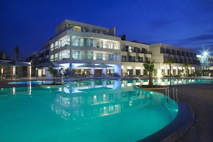 Imagen de la piscina del Hotel Avanti Mohammedia. Foto 12