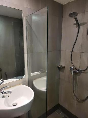 Imagen de la habitación del Hotel Avaria KL. Foto 16