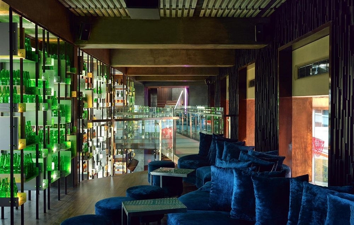 Imagen de los interiores del Hotel Avasa Hotels. Foto 9