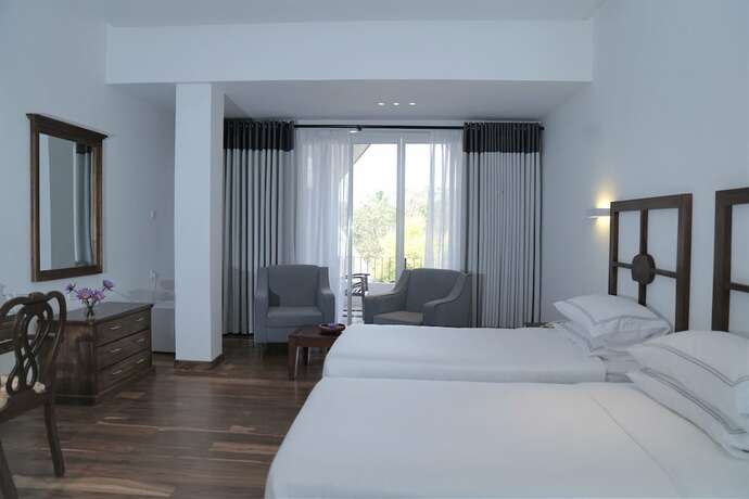 Imagen de la habitación del Hotel Avasta Resort and Spa. Foto 15