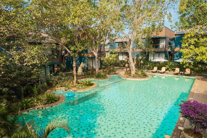 Imagen de la piscina del Hotel Avataara Resort and Spa. Foto 16