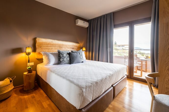 Imagen general del Hotel Avaton Suites and Villa Philian Collection. Foto 4