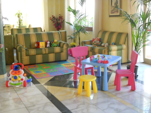 Imagen de los interiores del Hotel Ave, Chianciano Terme. Foto 17