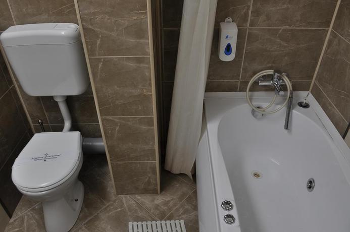Imagen de los interiores del Hotel Ave Hotel Victoriei. Foto 8