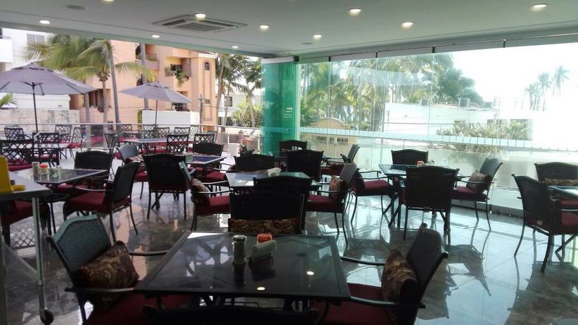 Imagen de los interiores del Hotel Ave Inn. Foto 16