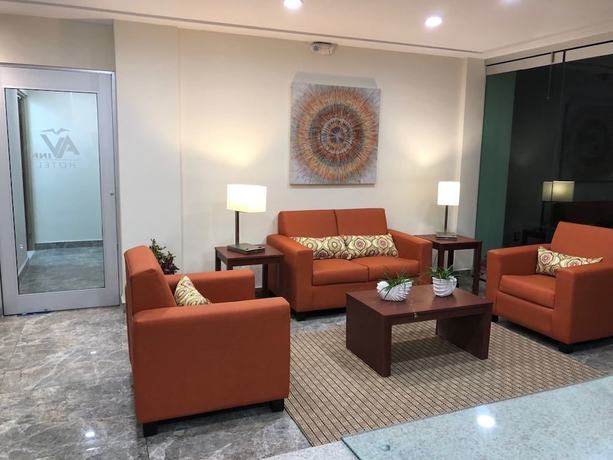 Imagen de los interiores del Hotel Ave Inn. Foto 17