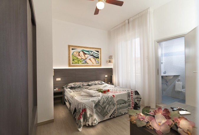 Imagen de la habitación del Hotel Ave, Rimini. Foto 8