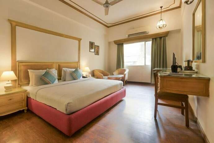 Imagen de la habitación del Hotel Aveda Kamal Palace. Foto 25