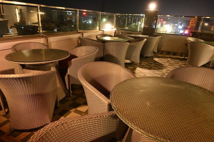 Imagen de los interiores del Hotel Aveda Paradise. Foto 16