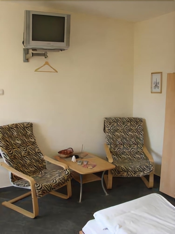 Imagen de la habitación del Hotel Avel Guesthouse. Foto 6