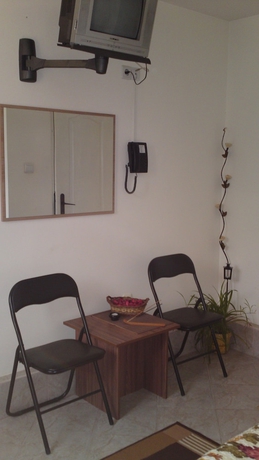 Imagen de la habitación del Hotel Avel Guesthouse. Foto 13