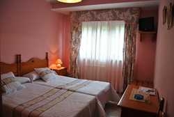 Imagen de la habitación del Hotel Avelina, Cangas de Onis. Foto 8