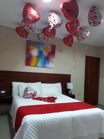Imagen de la habitación del Hotel Avell&aacute;n. Foto 3