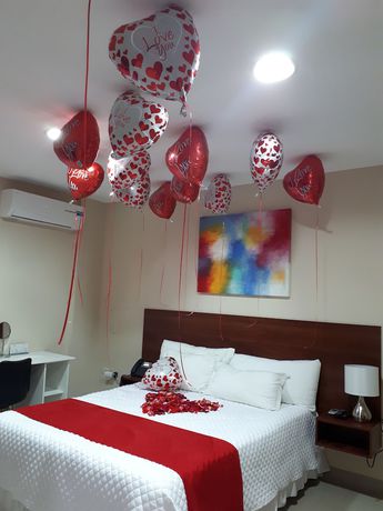 Imagen de la habitación del Hotel Avell&aacute;n. Foto 13