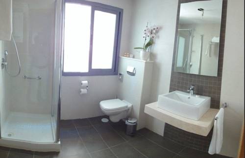 Imagen de la habitación del Hotel Avenida 31. Foto 6