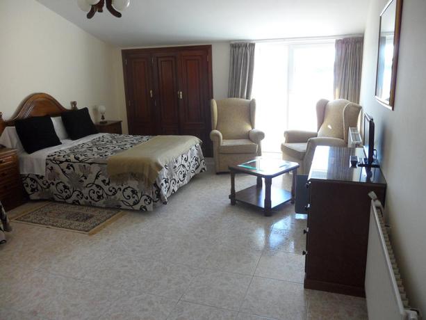 Imagen de la habitación del Hotel Avenida, Baiona. Foto 4