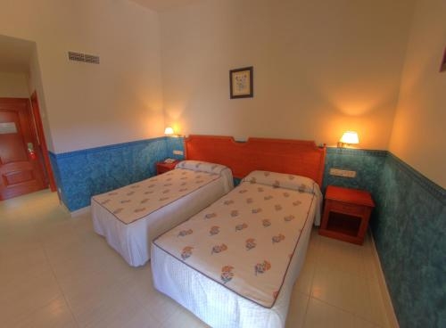 Imagen de la habitación del Hotel Avenida, Beas de Segura. Foto 7