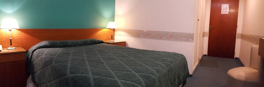 Imagen de la habitación del Hotel Avenida, Buenos Aires. Foto 4