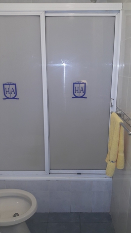 Imagen de la habitación del Hotel Avenida, Buenos Aires. Foto 14