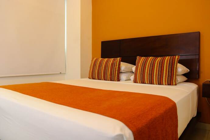 Imagen general del Hotel Avenida Buenos Aires. Foto 9