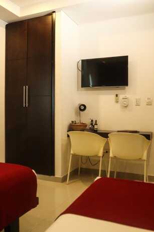 Imagen general del Hotel Avenida Buenos Aires. Foto 11