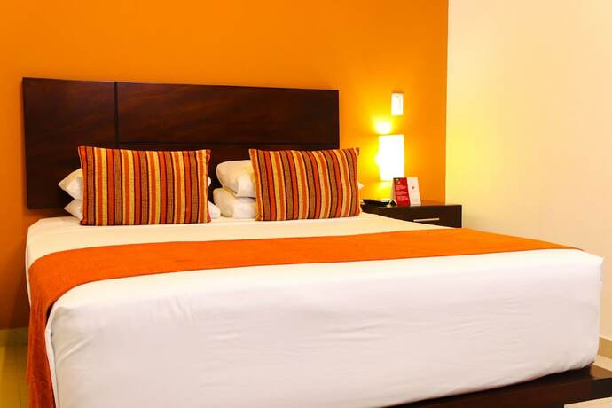 Imagen de la habitación del Hotel Avenida Buenos Aires. Foto 20