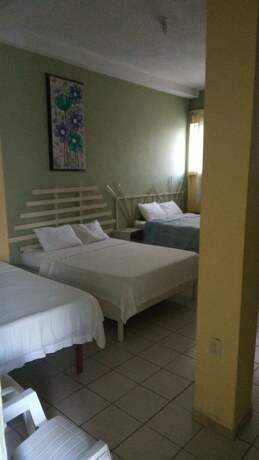 Imagen de la habitación del Hotel Avenida D Martin. Foto 8