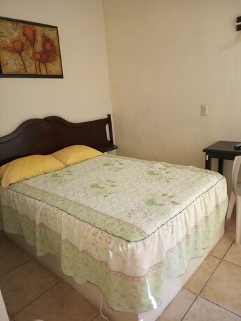 Imagen de la habitación del Hotel Avenida D Martin. Foto 9