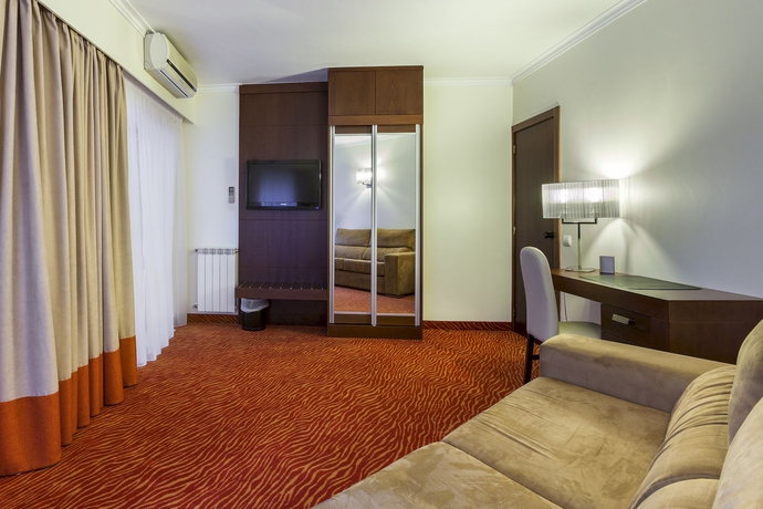 Imagen de los interiores del Hotel Avenida De Fátima. Foto 13