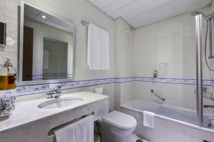 Imagen de la habitación del Hotel Avenida De Fátima. Foto 11