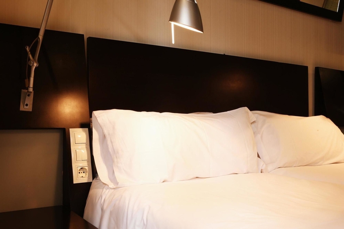 Imagen de la habitación del Hotel Avenida Gran Via. Foto 4